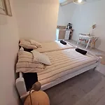 Apartment Garrevaques, Le Lauren, Calme Et Charme A La Campagne