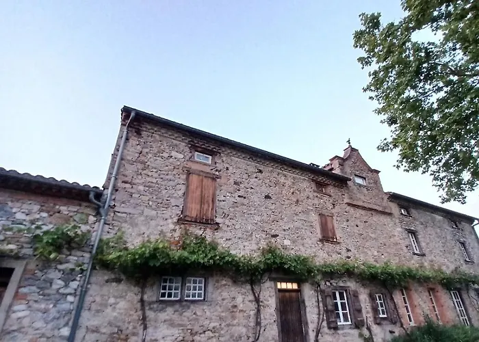Calme Et Charme A La Campagne - Lauren Garrevaques