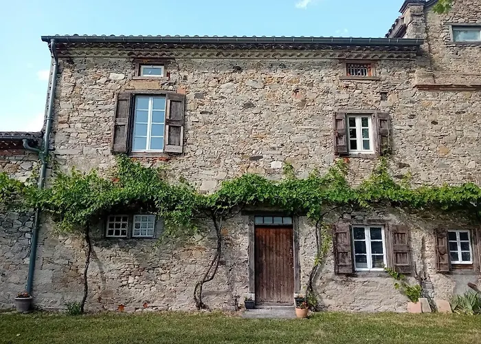 Calme Et Charme A La Campagne - Lauren * Garrevaques