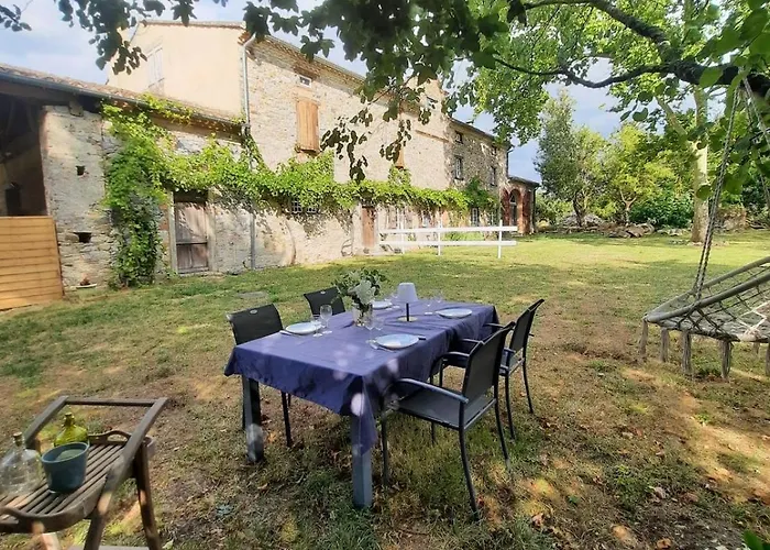 Calme Et Charme A La Campagne - Lauren * Garrevaques