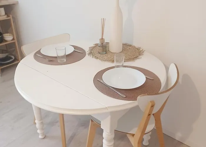 Calme Et Charme A La Campagne - Lauren * Garrevaques