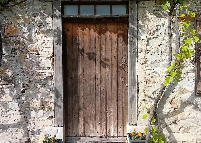 Calme Et Charme A La Campagne - Lauren Garrevaques
